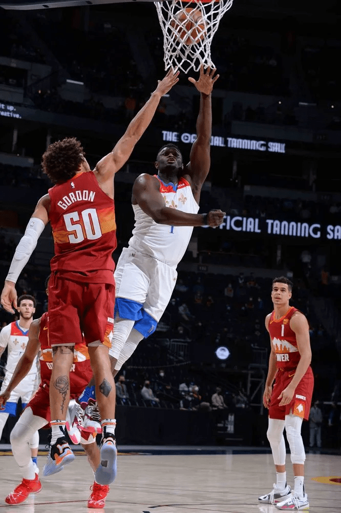 广州队翻盘青岛队,锡安点燃赛场 广州队翻盘青岛队,锡安点燃赛场