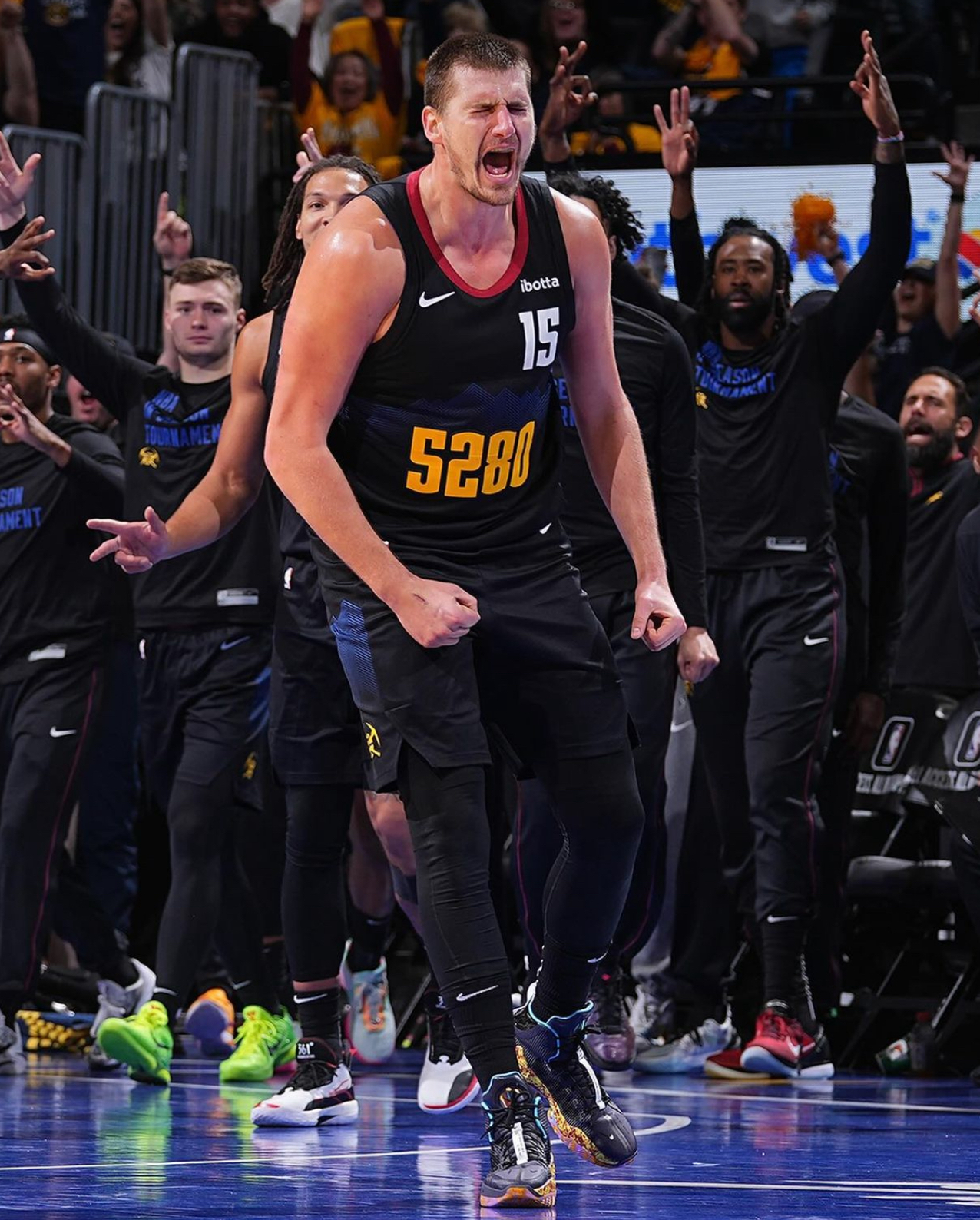 山东队绝杀魔术,约基奇扛起全队 山东队绝杀魔术,约基奇扛起全队