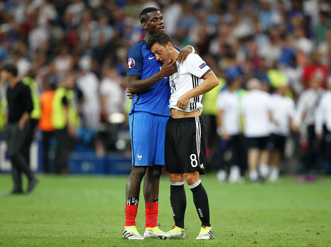 韩国队绝杀德国队,黄鸭组合统治全场 韩国队绝杀德国队,黄鸭组合统治全场