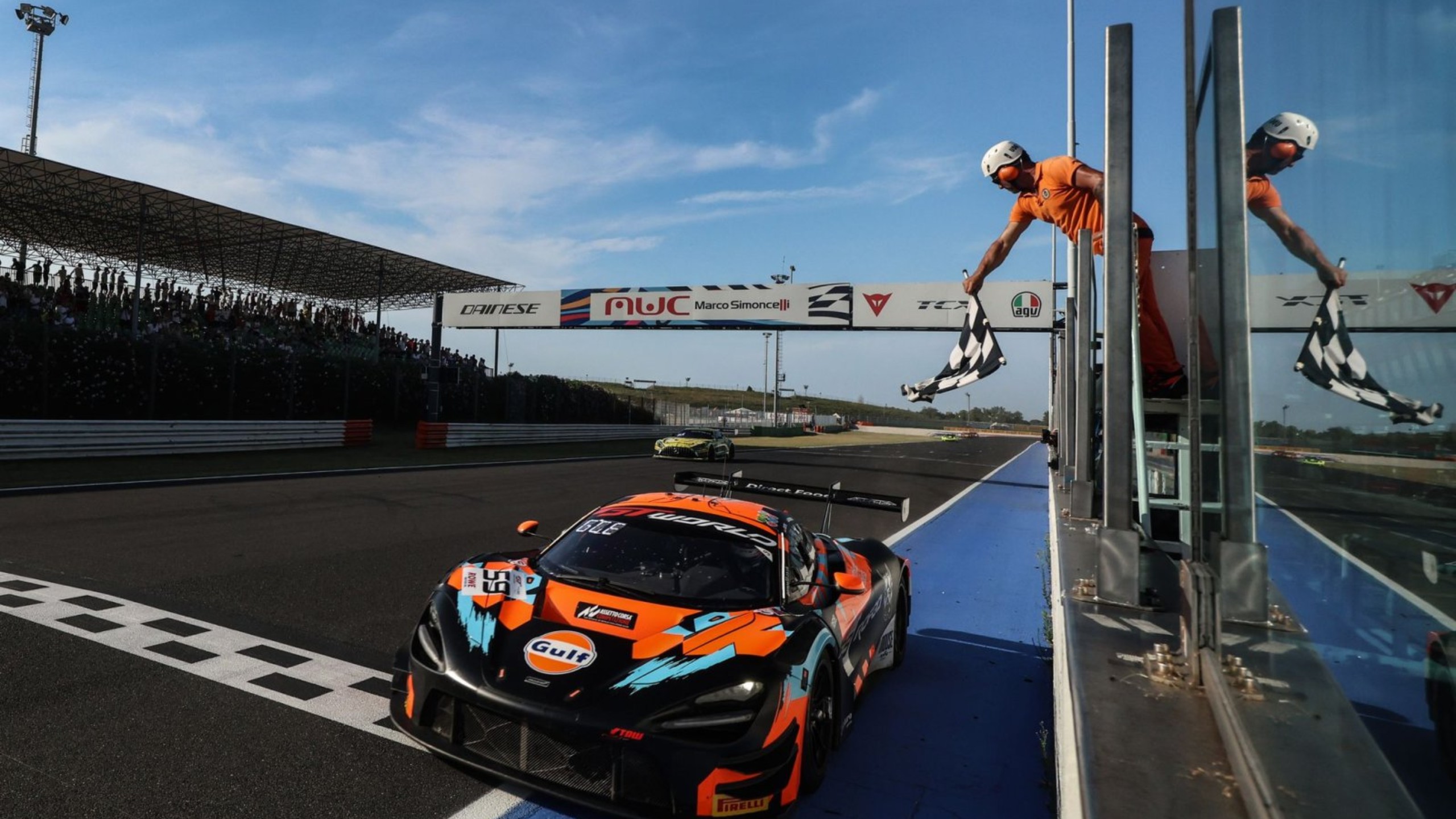 雷诺车队逆转迈凯伦,佩雷兹状态火热 雷诺车队逆转迈凯伦,佩雷兹状态火热