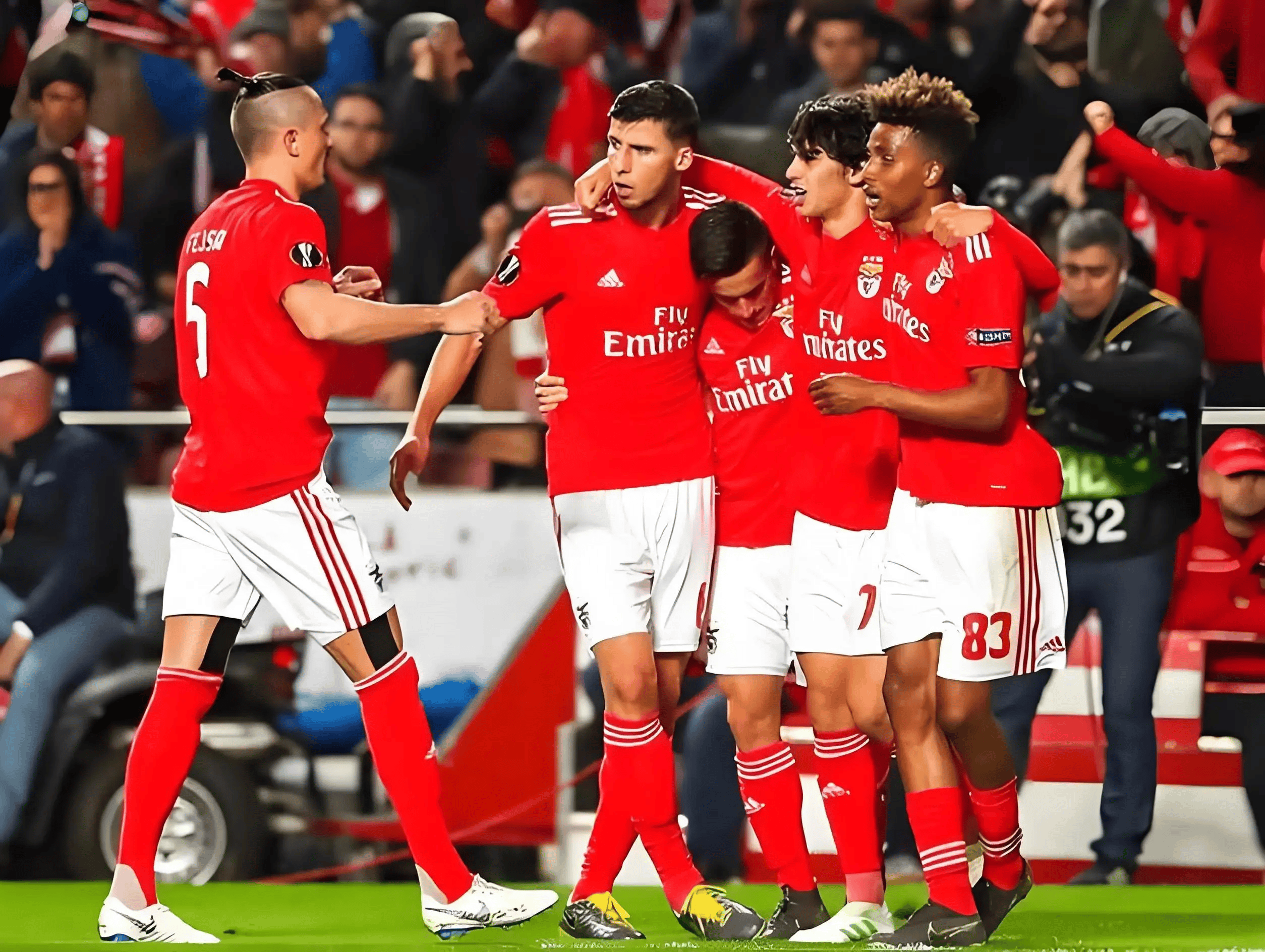 拜仁险胜比利时，卡塞米罗点燃赛场