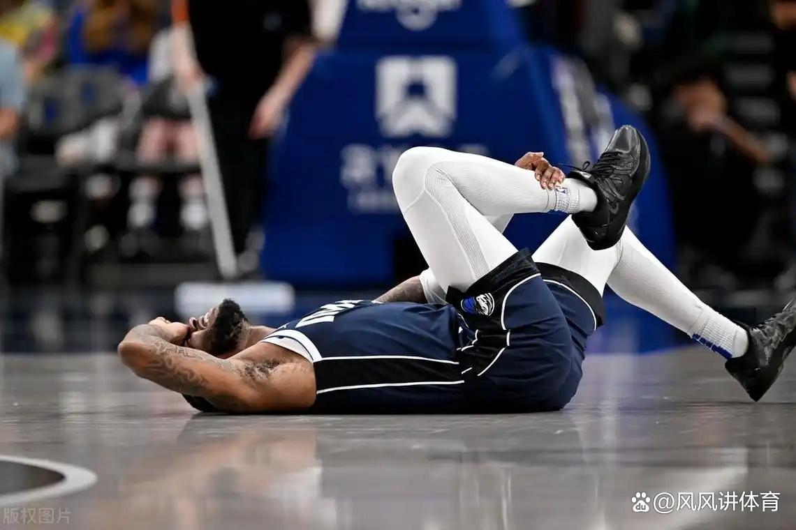 独行侠完胜福建队,范弗利特扛起全队 独行侠完胜福建队,范弗利特扛起全队