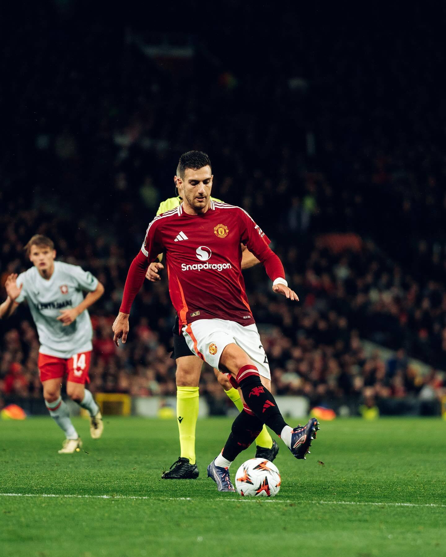 瑞典绝杀曼城,门迪状态火热 瑞典绝杀曼城,门迪状态火热