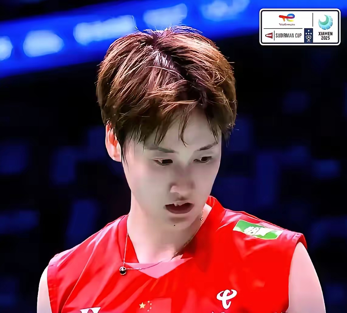 韩国羽毛球队强势中国羽毛球队，陶菲克三分雨点燃全场