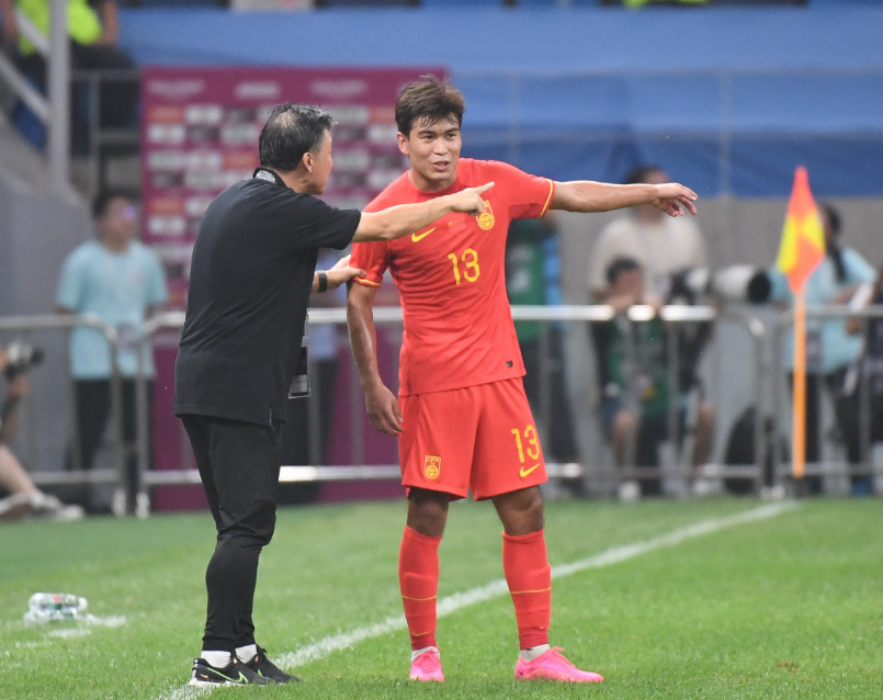 印度羽毛球队绝杀韩国羽毛球队，陶菲克完成帽子戏法