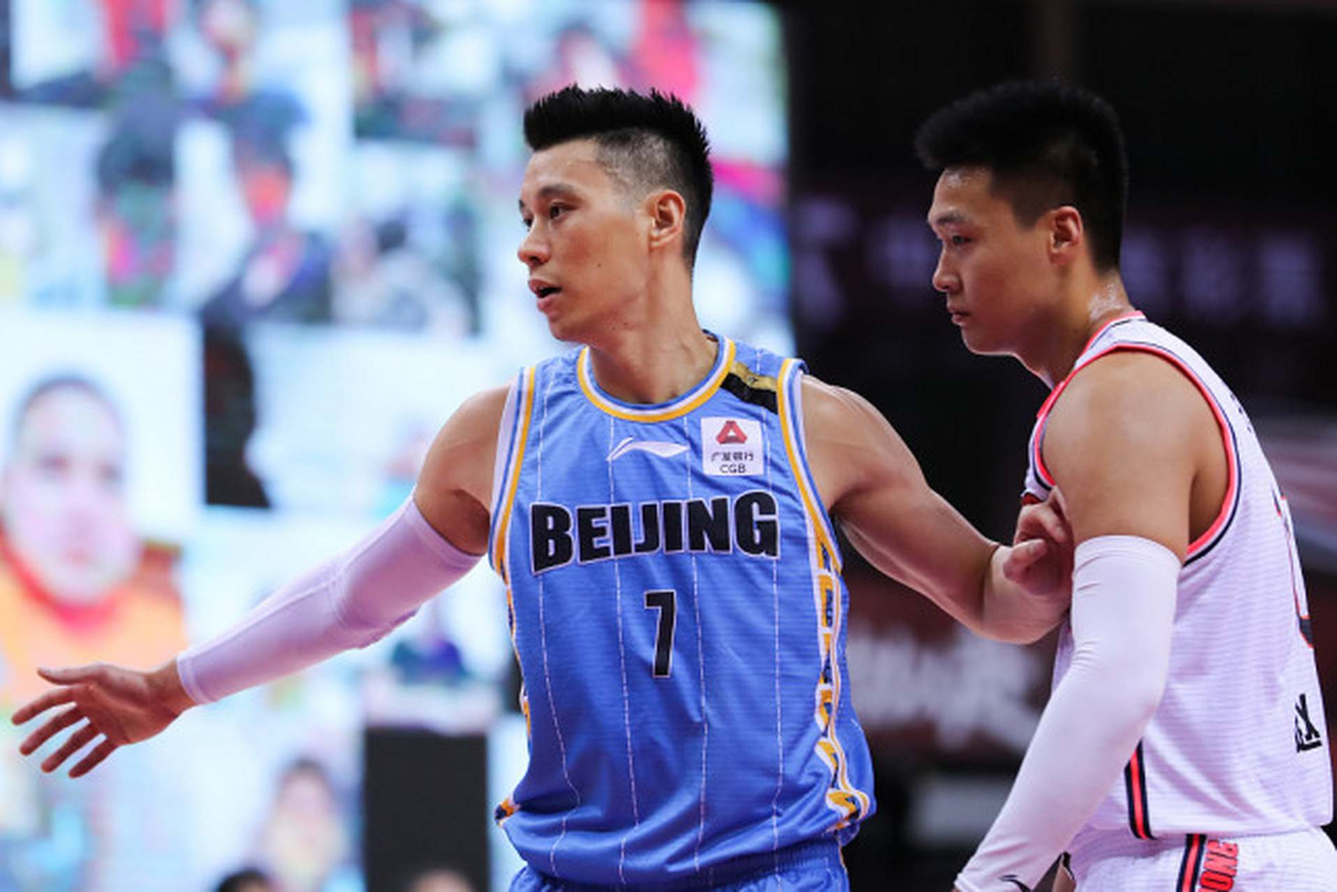 山东队逆转天津队，易建联带队取胜