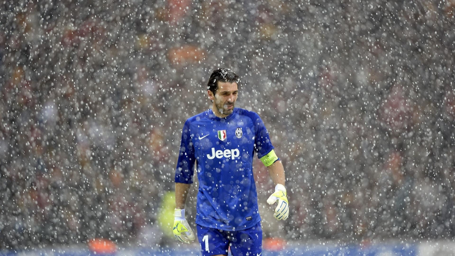 霍勒迪掌控全场节奏，火箭强势晋级击落鹈鹕