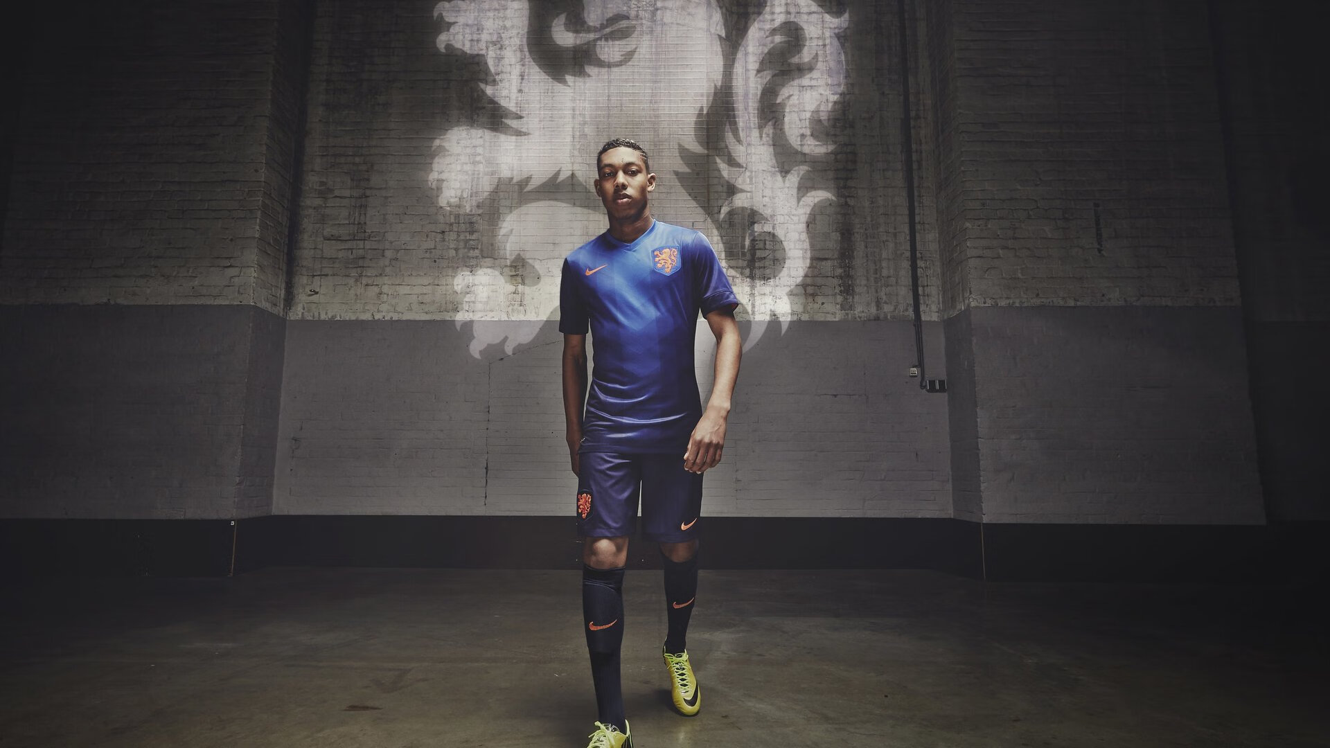 金玟哉压力下完成爆发，卡塔尔加时取胜丹麦，亚洲足球的坚韧与突破